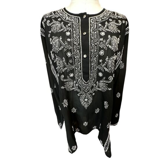 Graham Kandiah NY Embellished Long Sleeve Tunic Flowy Black White Top Size Large - Picture 2 of 16